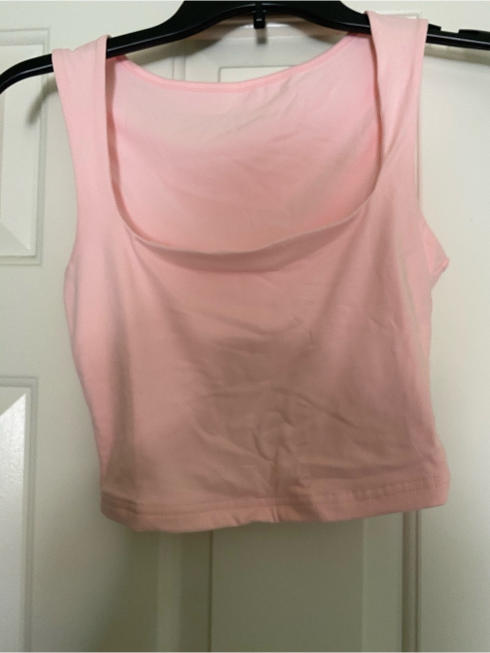 Women's Pastel Pink Scoop Neck Crop Tank